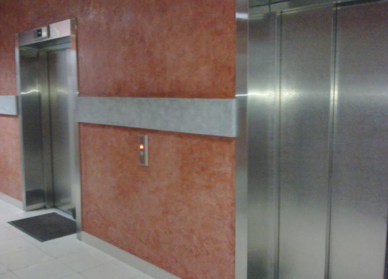 Саввинский: Вид главного лифтового холла